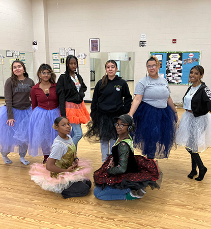 photo for DDS Donates Costumes to Schenectady High School